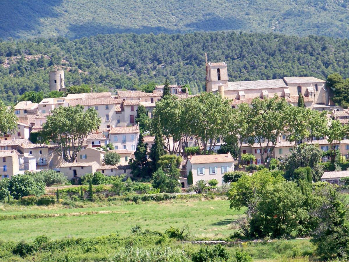 Logis Hotel De L'Etang Cucuron Exterior photo